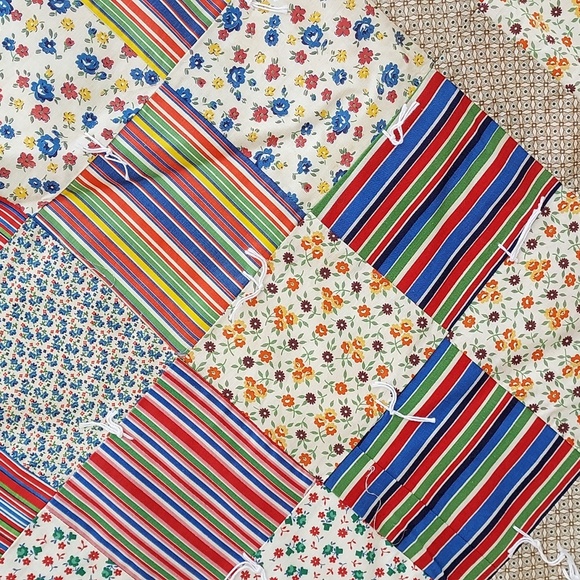 Handmade Vintage Grandma Made Small Baby Soft Quilt Vintage Material - Picture 9 of 13